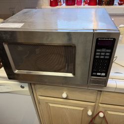 Kitchen-Aid Microwave