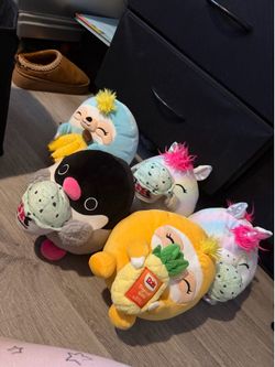 Snackles 8inch toys plush set