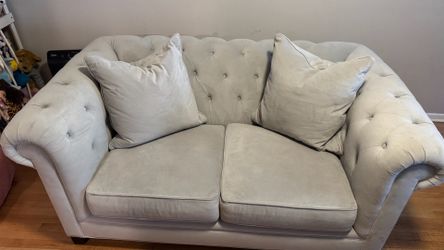 Macy's Martha Stewart Saybridge Loveseat  with Pillows