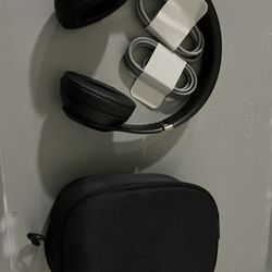 Beats Solo 4 