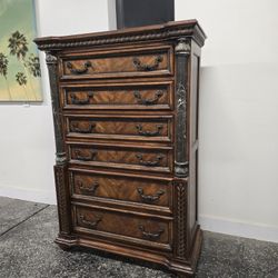 Tall Dresser/chest Of Drawers 