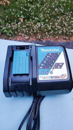 Makita Charger