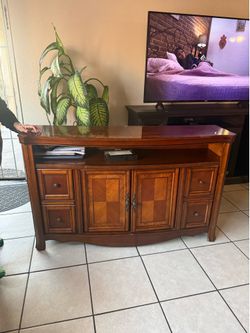 Tv stand/ drawer
