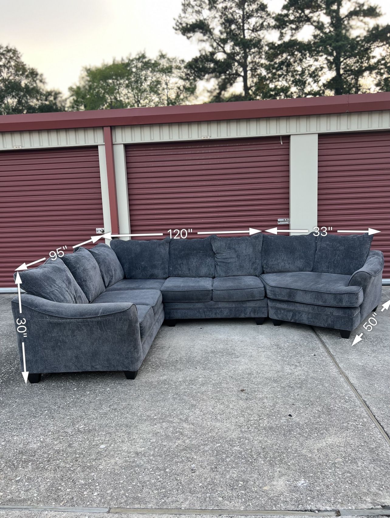 3 Piece Gray Cuddeler Sectional- Free Delivery for Sale in The Woodlands,  TX - OfferUp, image size:1284x1704