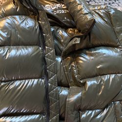 Aritzia Super Puff Jacket 