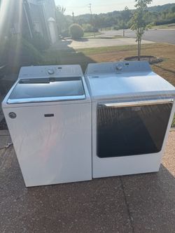 Maytag Washer and Dryer Set