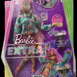 Barbie Extra Fashion Doll