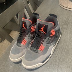 Air Jordan 4 Retro Infrared - Size 9.5 - Great Condition!