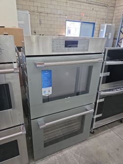 Thermador Masterpiece Sapphire Series ME302YP 30 Inch Double Convection Smart Electric Wall Oven with 9.2 cu. ft. Total Capacity, Self-Clean, SoftClos
