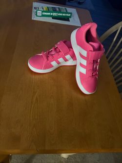 Girl’s Adidas