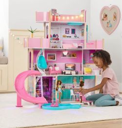 Member's Mark Paradise Cove Dollhouse