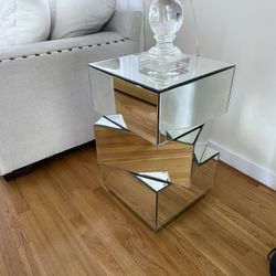Chih 2-piece Coffee Table Set
