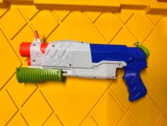 Nerf ScatterBlast Super Soaker Neon-Themed