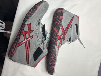 MENS ASICS AGGRESSOR 2 WRESTLING SHOE GREY RED BLACK for Sale in Anaheim CA OfferUp