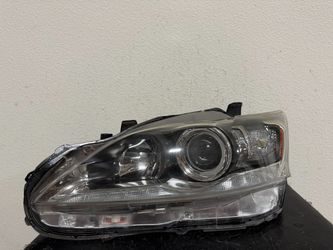 LEXUS CT LEFT HEADLIGHT 2017