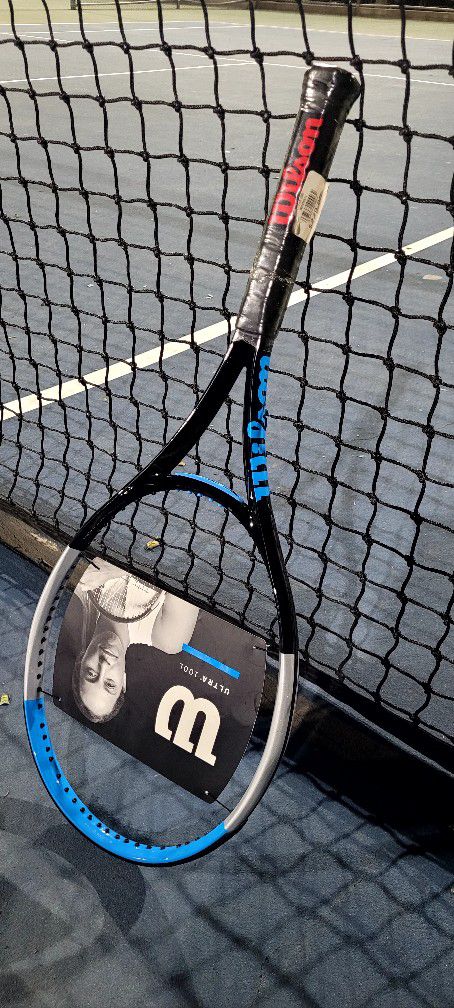 New Wilson Ultra 100UL V3 Tennis Racket