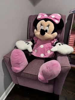 47in Plush Minnie Mouse