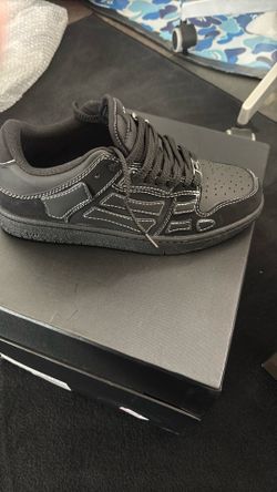 Amari shoes