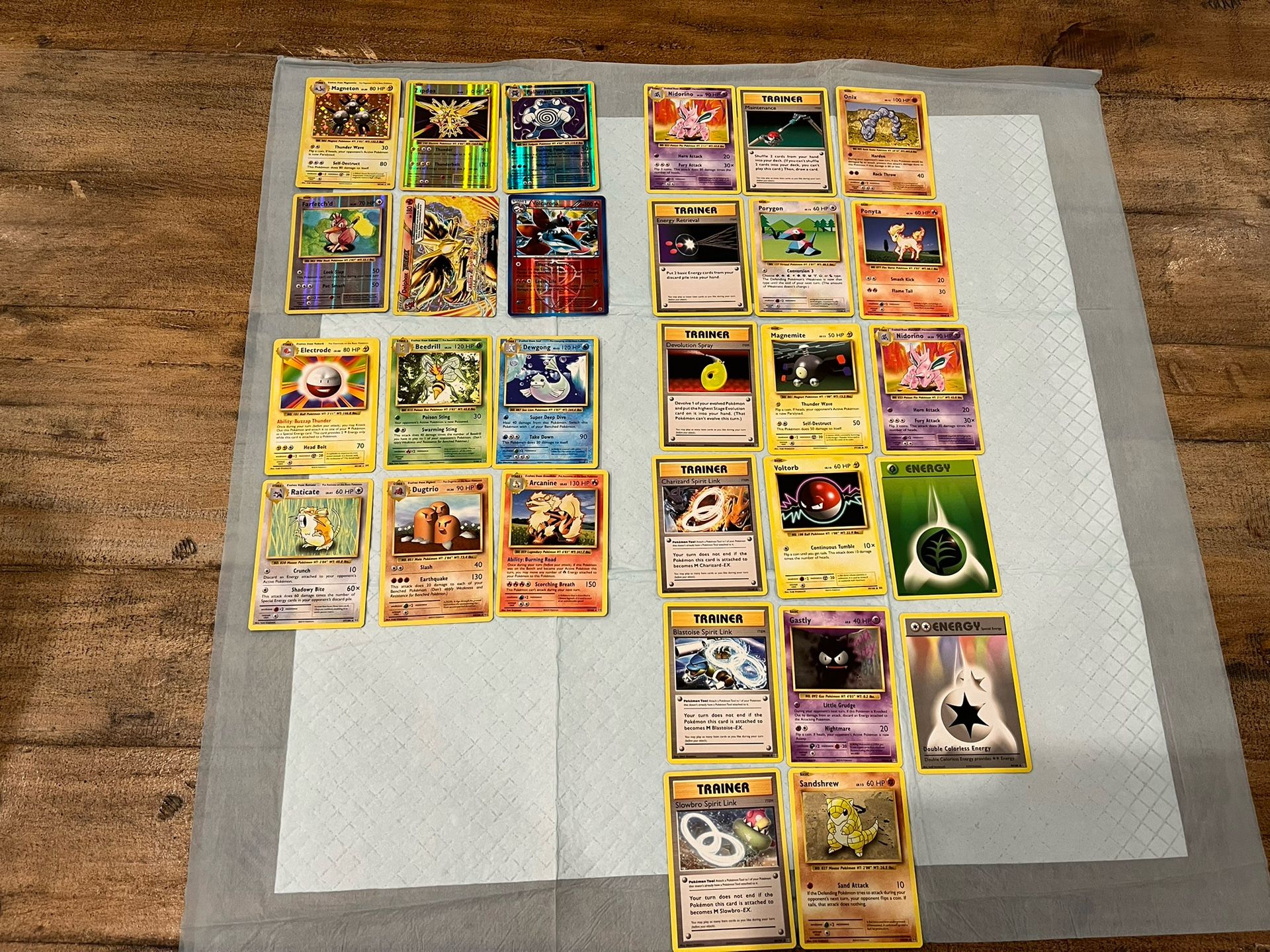 29 Evolution Pokemon Cards - Holo, Non Holo, Reverse & More
