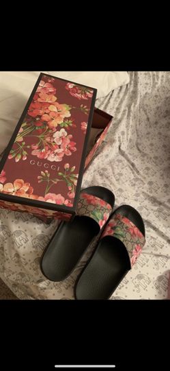 Gucci slides