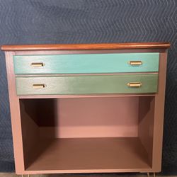 Bassett Console Table W/Drawer