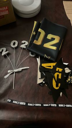 Graduation decorations