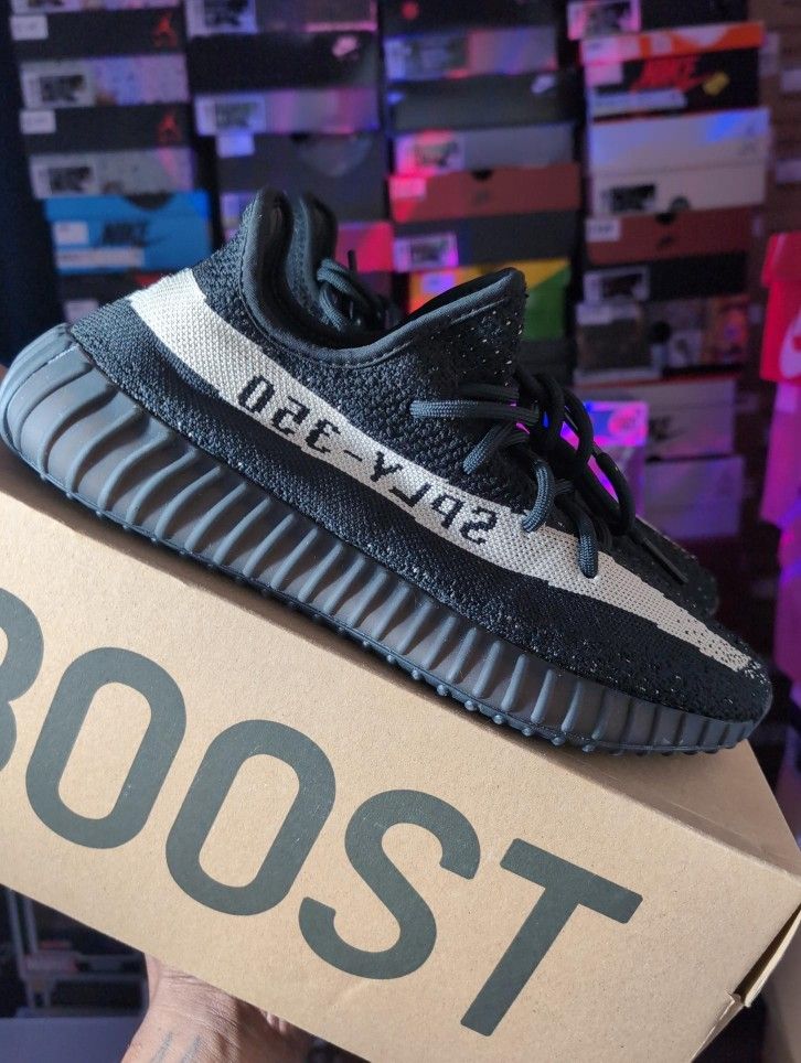 adidas Yeezy Boost 350 V2 Core Black White BY1604 11W