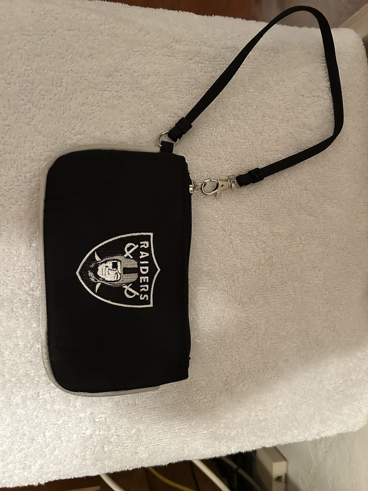 Raiders wristlet