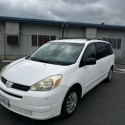 Toyota Sienna 
