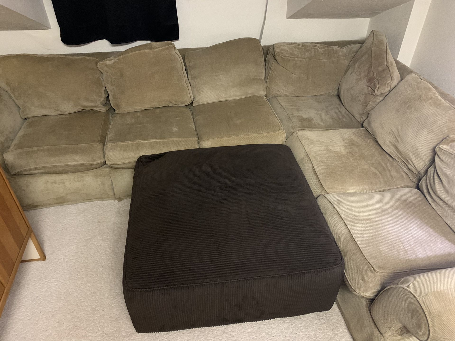 Large Sectional Couch & Ottoman