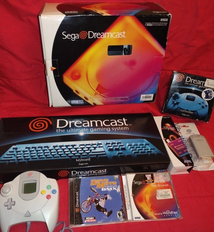 Sega Dreamcast With Keyboard In Box for Sale in Phoenix, AZ - OfferUp