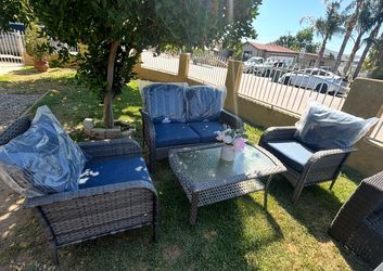 Patio furniture set outdoor new in the box