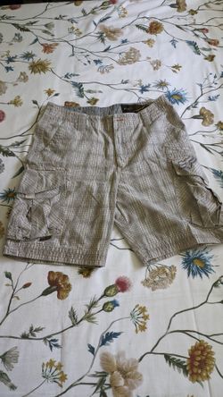 Fox Cargo Shorts Size W33 Tan Beige Plaid Pattern 
