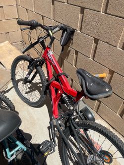 Gauntlet bike