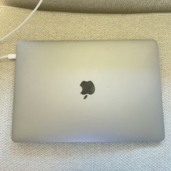 MacBook 2019 Touchbar
