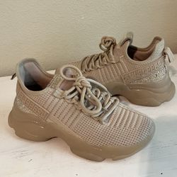 Steve Madden 