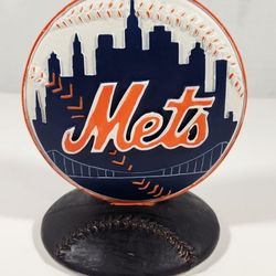 NEW YORK METS MEMORY COMPANY LOGO FIGURINE LIMITED EDITION