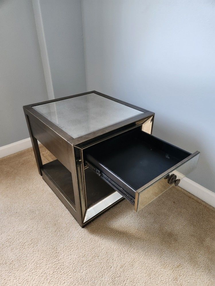 American Signiture End Table