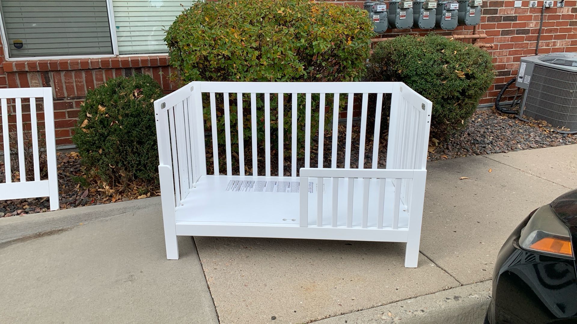 Foldable Elegant Baby Crib 