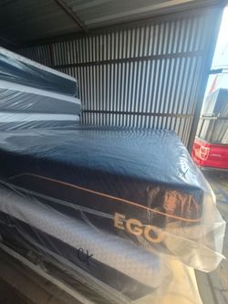 NEW KING SIZE MEDIUM FIRM MATTRESS