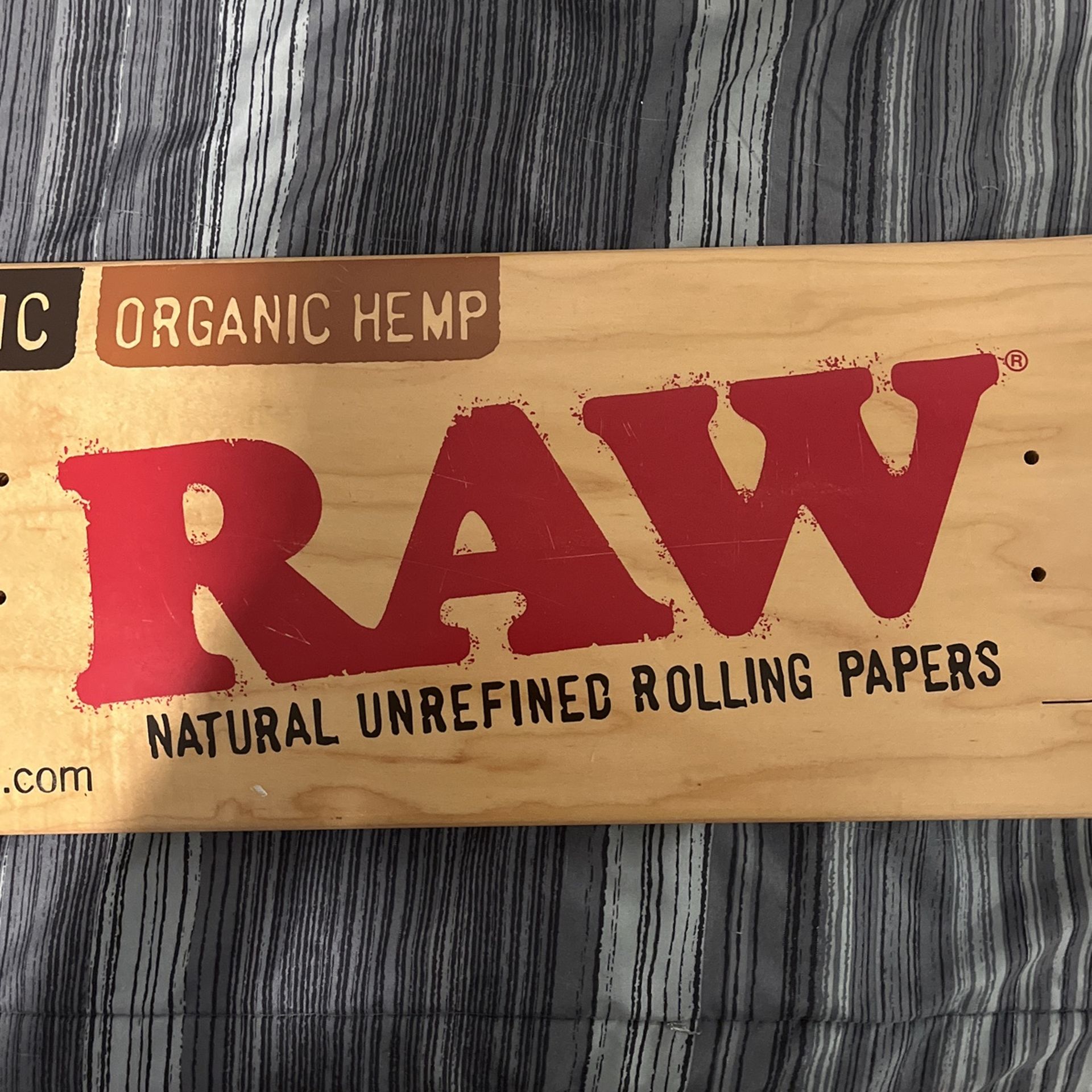 RAW Skateboard