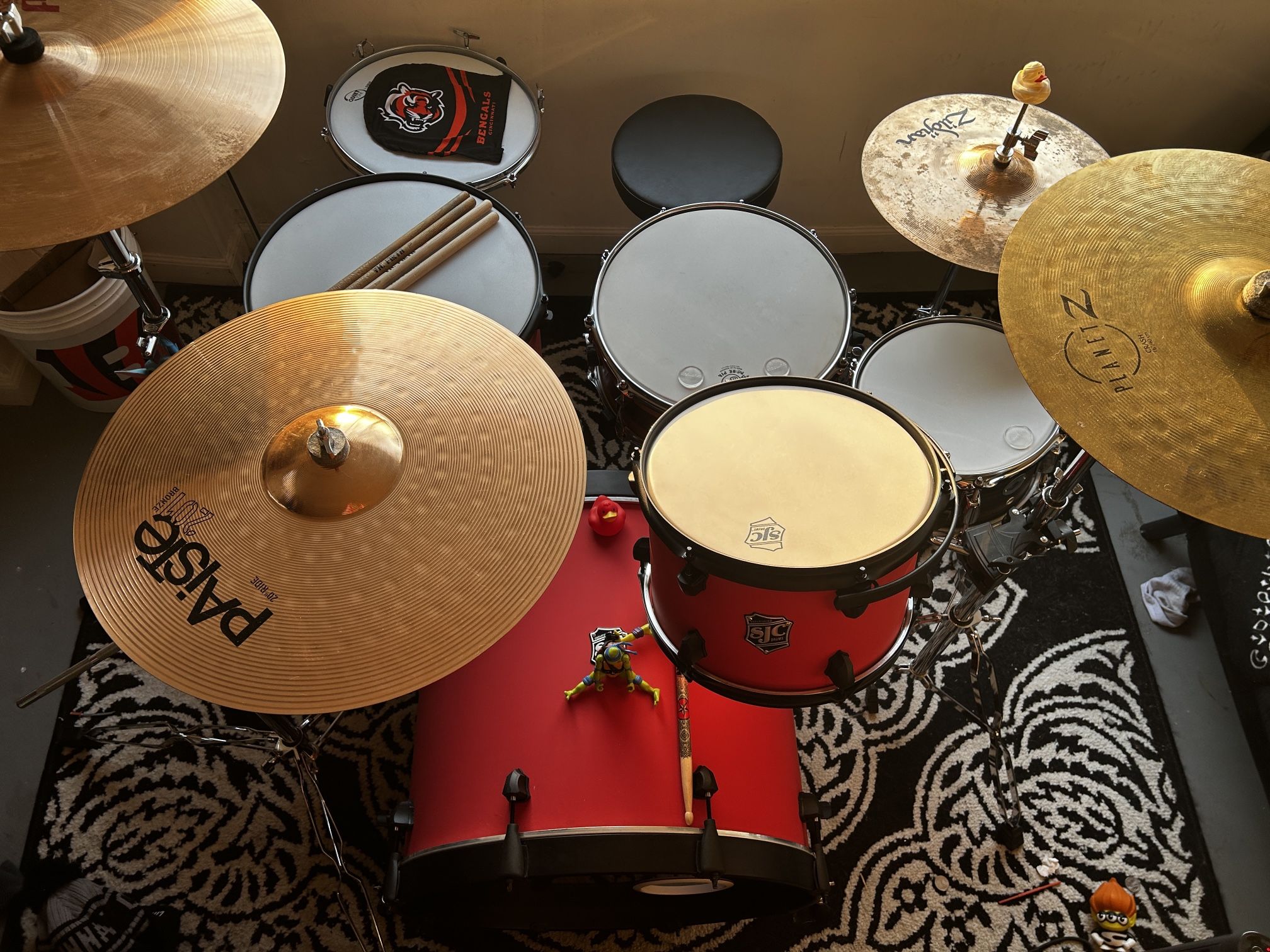 Sjc Drums With Pork Pie Snare And Griffen Popcorn Snare And Hardware And Cymbals 