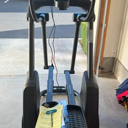 iFIT NordicTrack X16 Elliptical - Like New