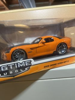 2008 DODGE VIPER SRT FULL DIE CAST MODEL ..COST $40 In STORE GIVE ME $20