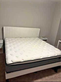 King size bed