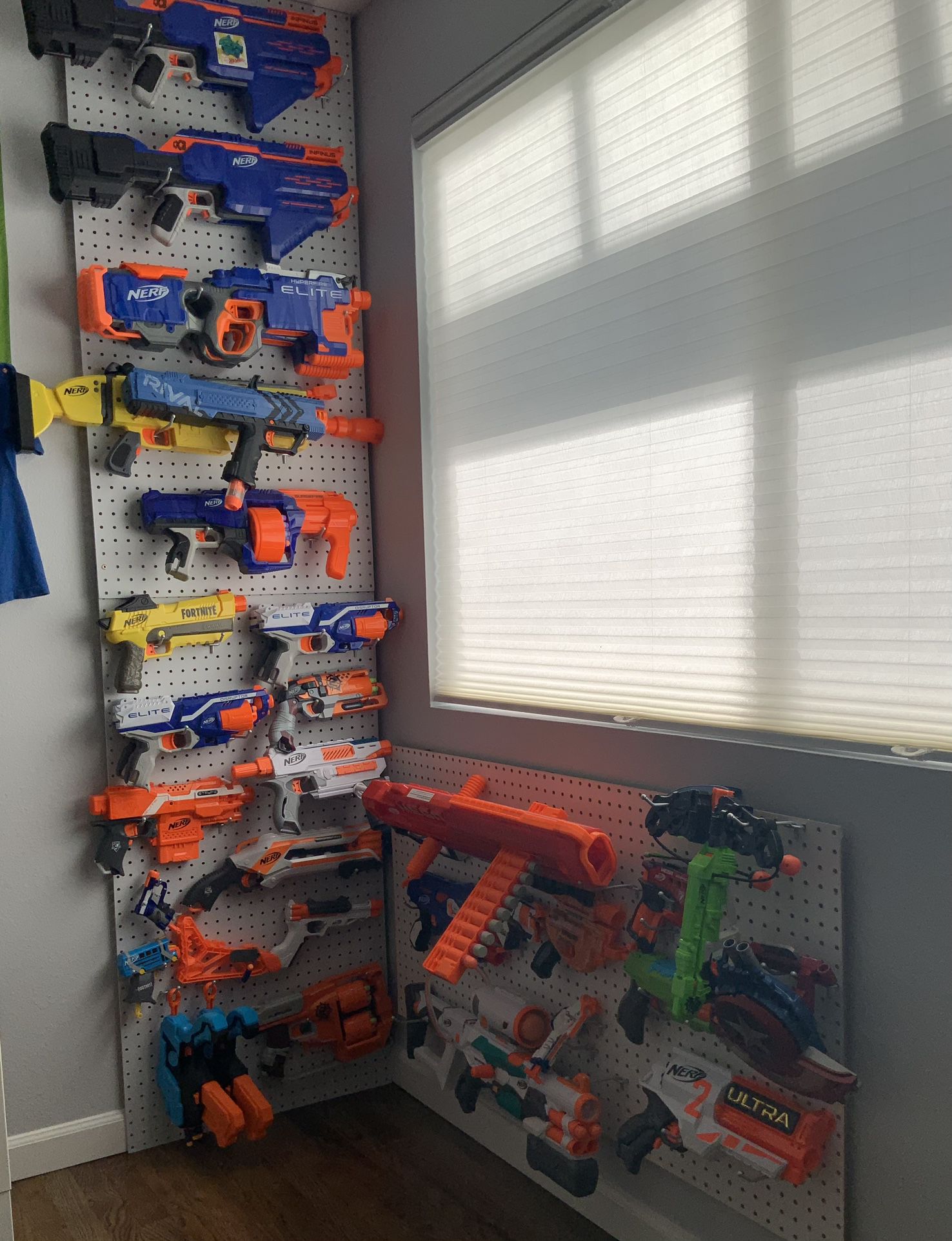 Great Quality Nerf Guns! Look In Description!