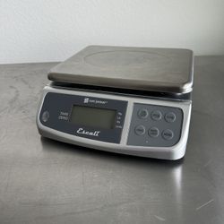 Garage Sale Kitchen Gadgets For Sale *everything priced  $25 or less*