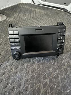 2014 Mercedes Sprinter Radio Unit