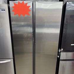 Brand new Samsung Bespoke 36 in. 28 cu. ft. Standard Depth Side by Side Refrigerator in Stainless Steel with Beverage Center