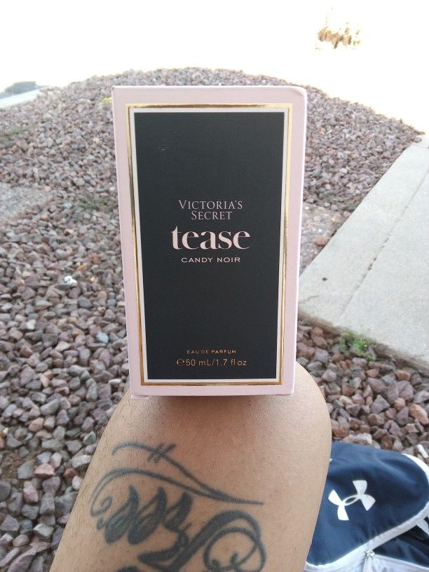 Victoria's Secret Tease Candy Noir Parfum